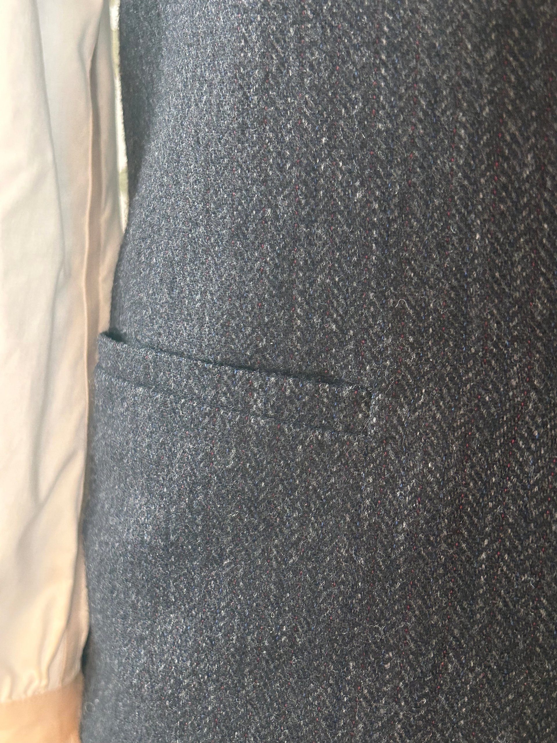 Black Herringbone Wool Blend Vest, Sz Medium